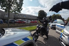 Motorkář v Šebrově zpanikařil kvůli zákazu řízení. Před policisty ujížděl až do Brna Motorkář v Šebrově zpanikařil kvůli zákazu řízení. Před policisty ujížděl až do Brna