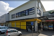 Předbíhání ve frontě na salám! Drama v boskovickém Albertu museli řešit strážníci Předbíhání ve frontě na salám! Drama v boskovickém Albertu museli řešit strážníci